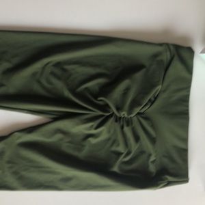 butt lifting scrunched leggings